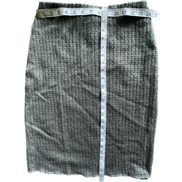 A|X Armani Exchange - knitted pencil skirt with built in lace belt. Size S - Picture 2 of 8